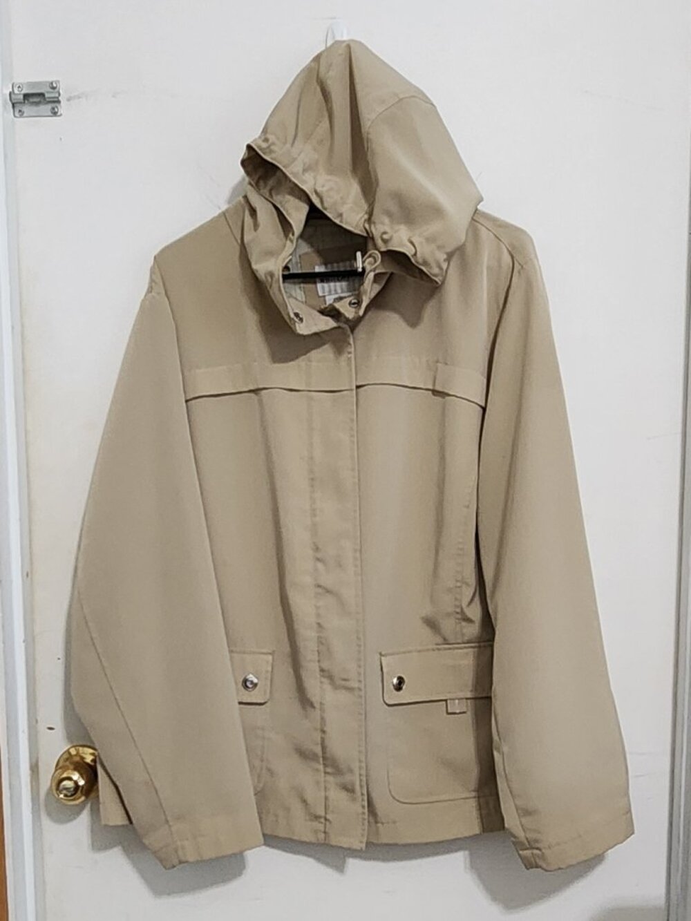 White Stag, Ladies Snap Front Light Weight Jacket, Size 2XL (18/20W)